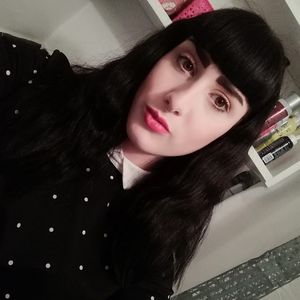 Meet your Posher, Nina